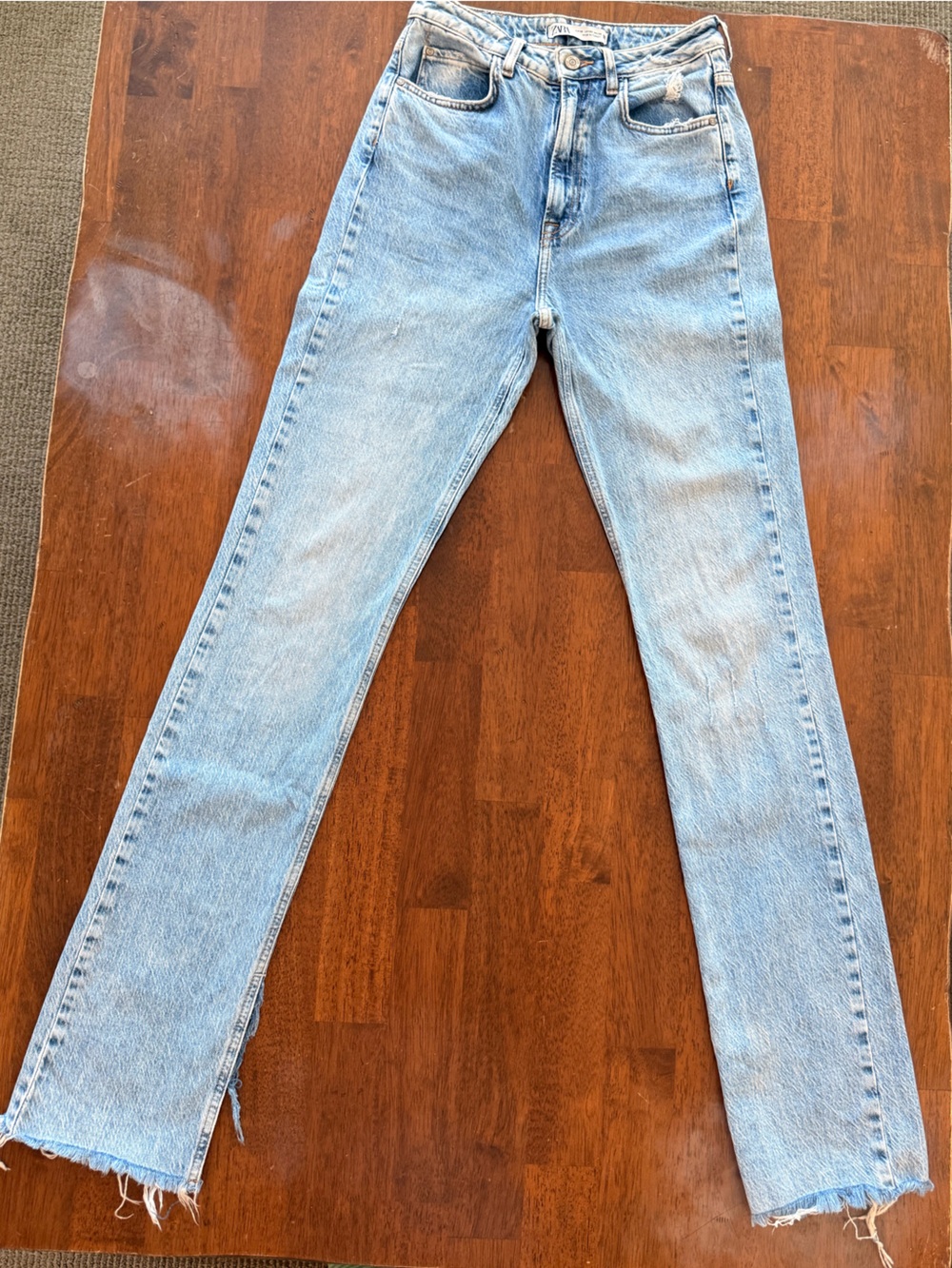 Zara Light Blue High-Rise Flare Jeans with Side Slit & Distressed Raw Hem Size 4 - Picture 4 of 11